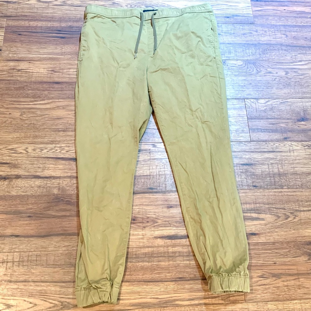 Aeropostale Jogger Size Large